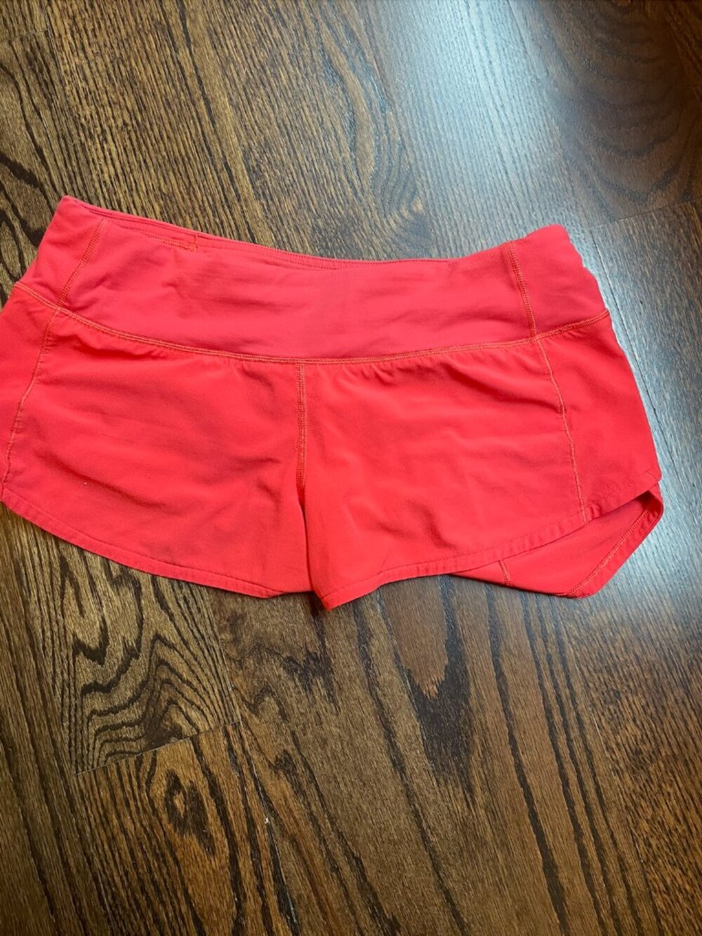 Lululemon Speed Ups Size 4 Low Rise 2.5" Red